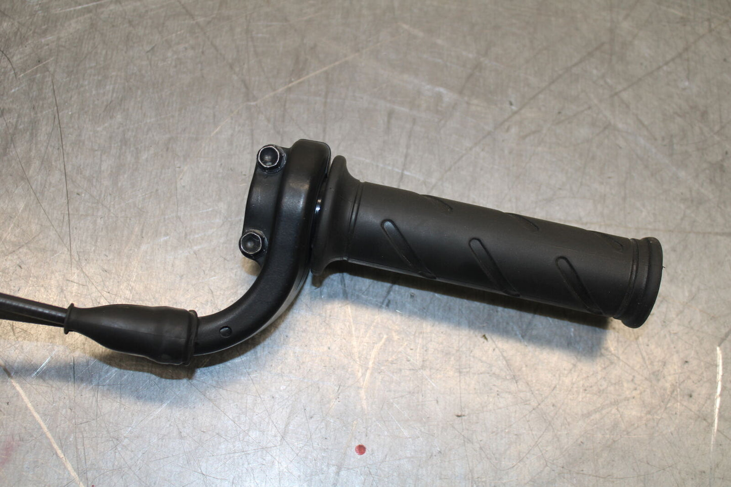 12-13 DUCATI STREETFIGHTER 848 THROTTLE CABLE LINE HOUSING GUIDE BB705