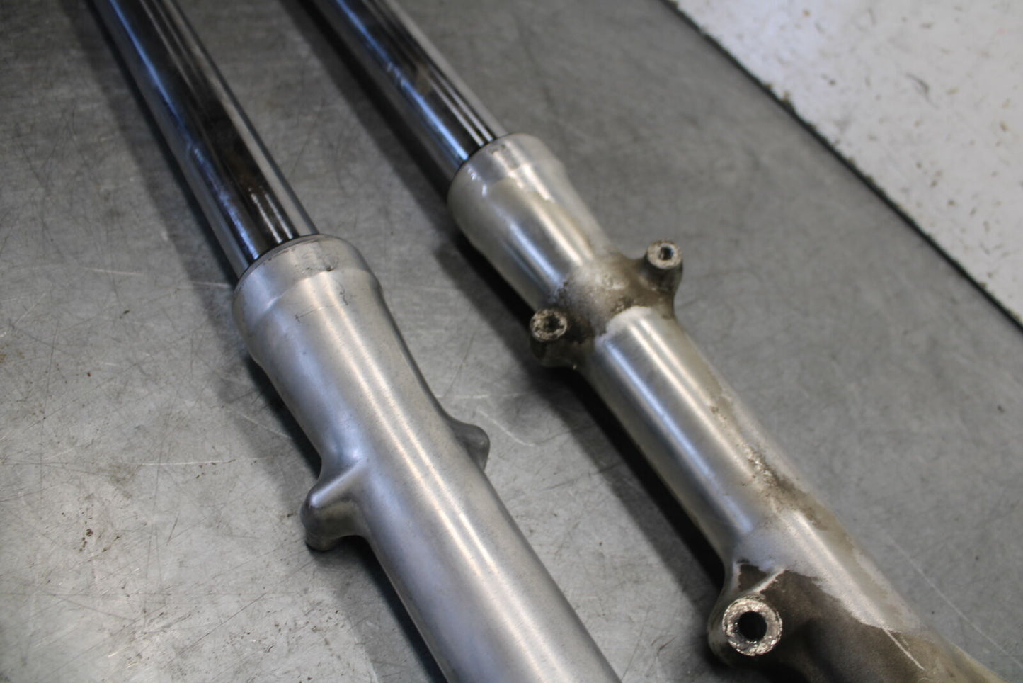 85-86 SUZUKI MADURA 1200 FRONT FORKS SHOCK SUSPENSION SET PAIR BB691