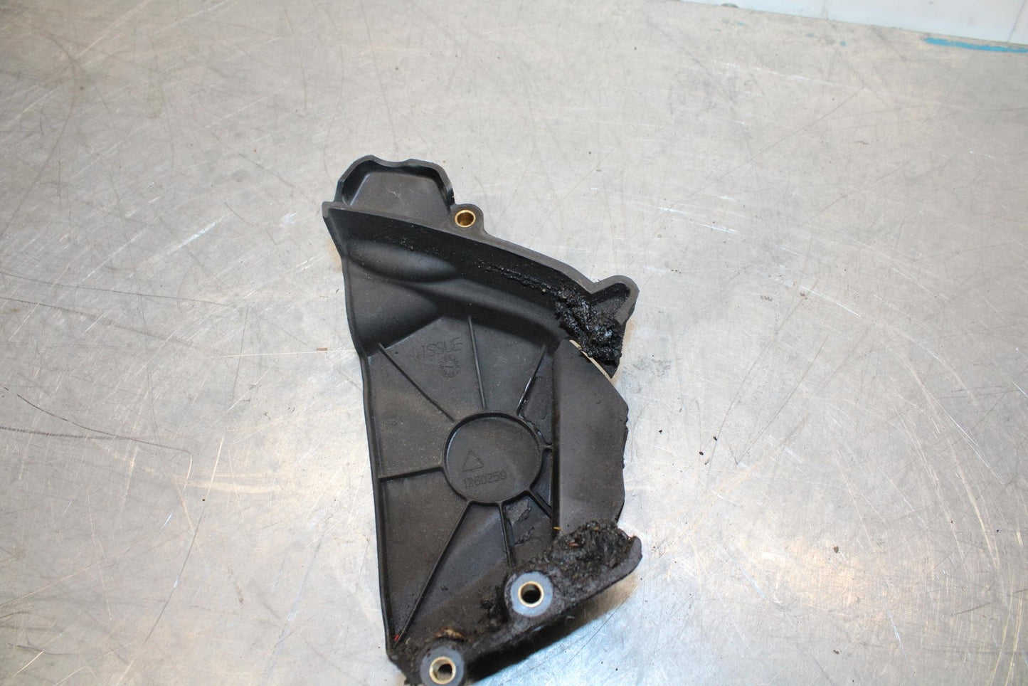 14-15 TRIUMPH STREET TRIPLE R ENGINE SPROCKET COVER BB441