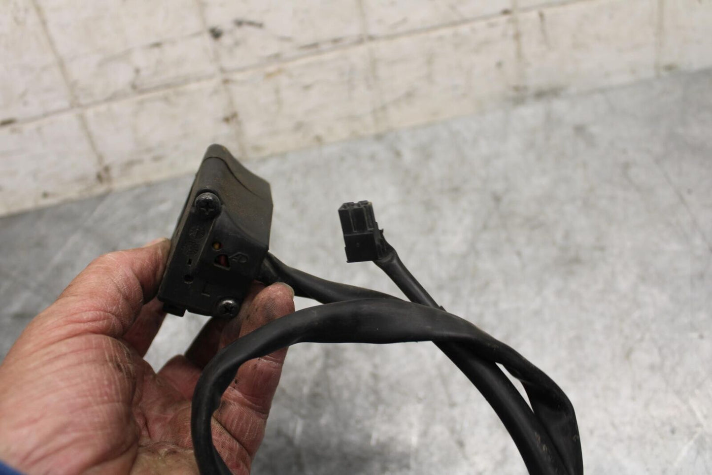 2009 Kawasaki Ninja ZX6R ZX600R RIGHT CLIP ON HANDLE KILL OFF START SWITCH BB538