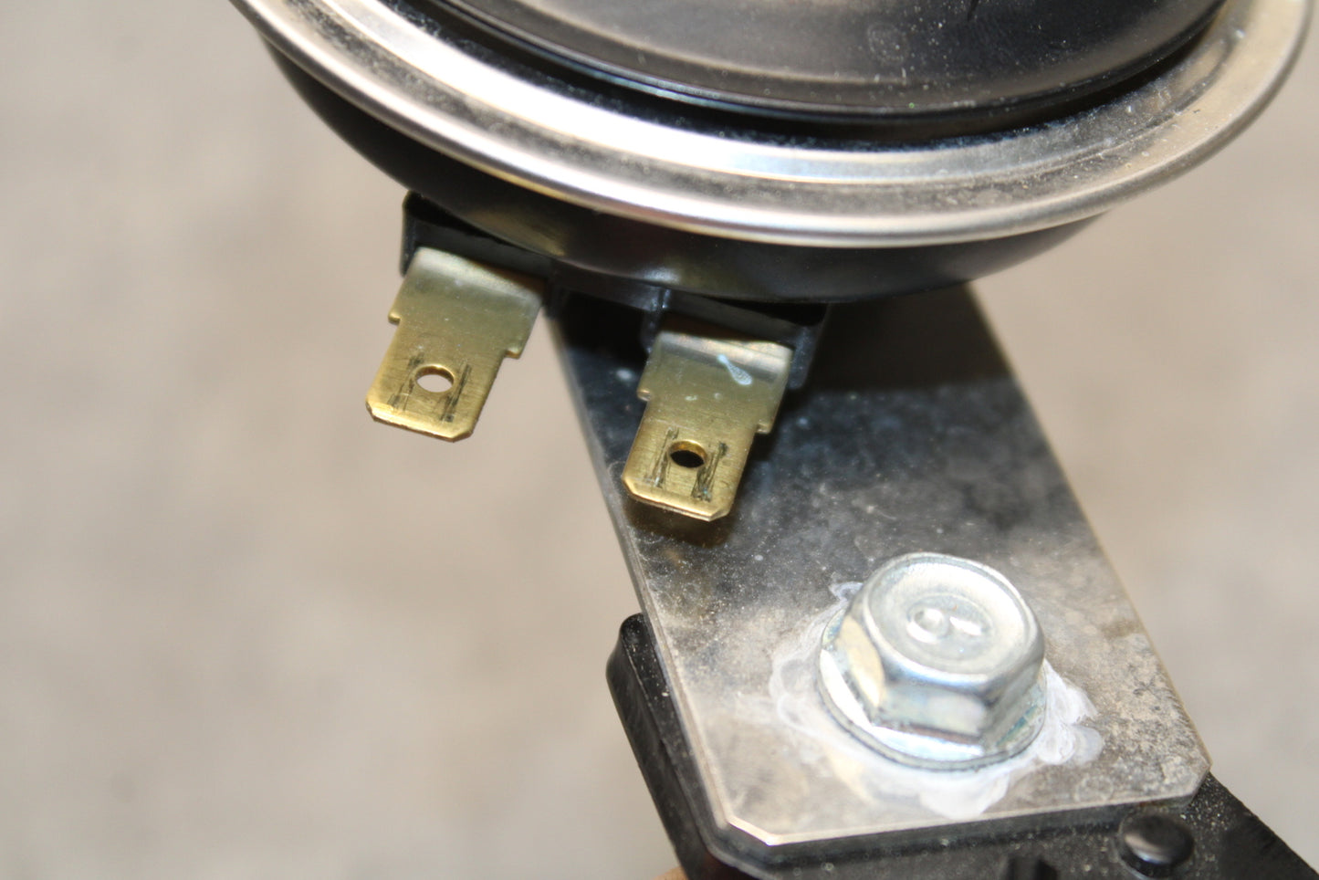 19-23 KAWASAKI NINJA ZX6R HORN SIGNAL BB749