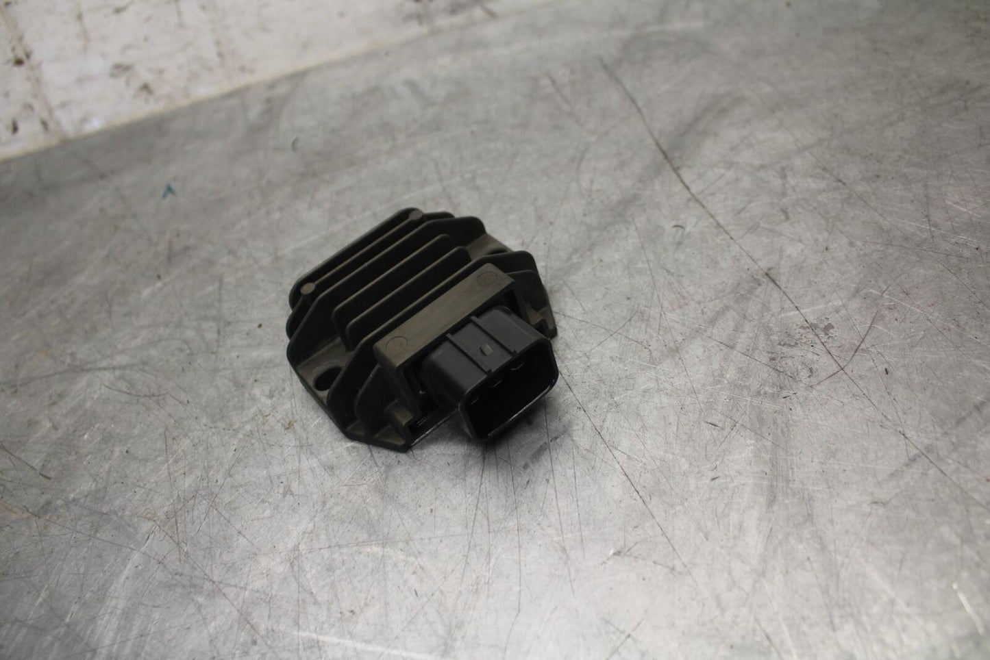 22 KTM 890 ADVENTURE RECTIFIER VOLTAGE REGULATOR BB514