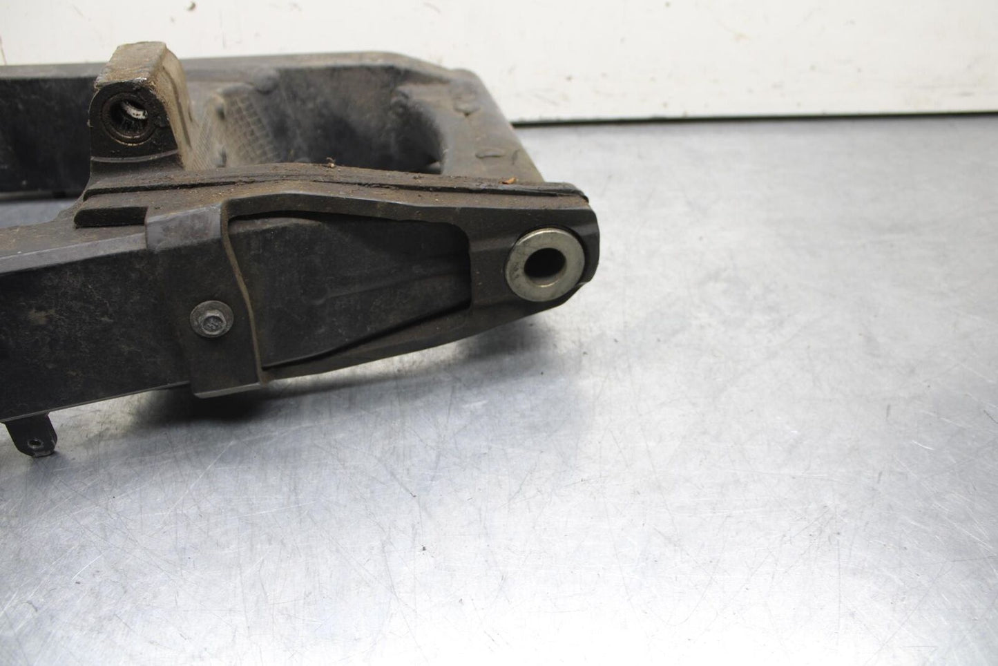 06 SUZUKI SV 650 REAR SWINGARM BACK SUSPENSION SWING ARM BB93