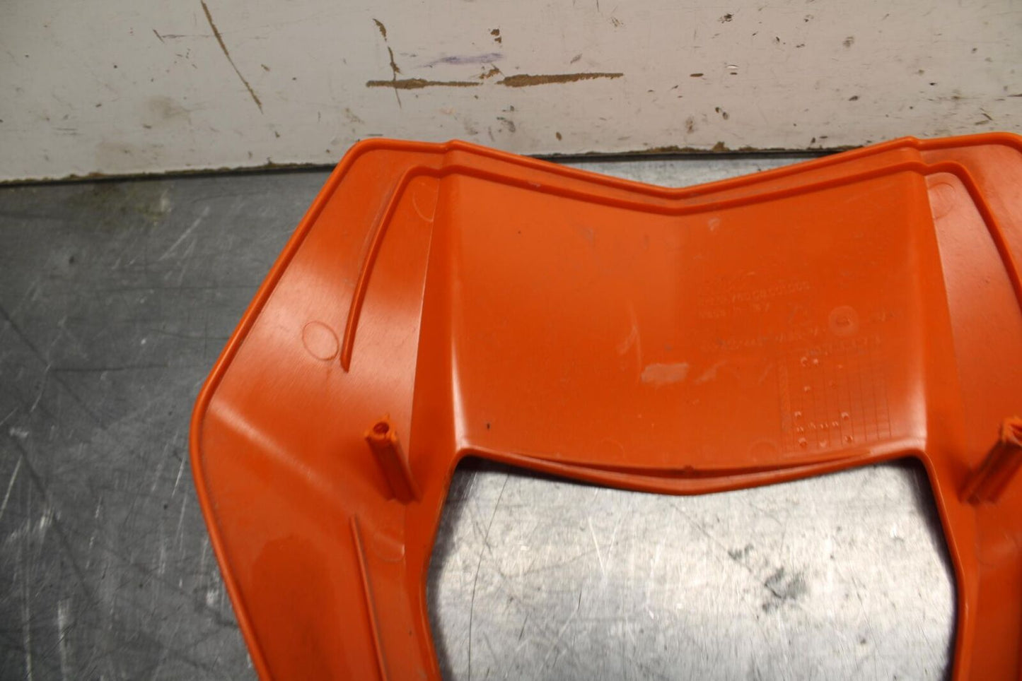 16-18 KTM 690 DUKE ORANGE FRONT UPPER NOSE FAIRING COWL SHROUD BB631