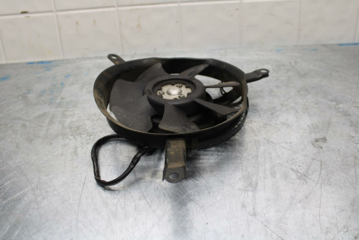 01-02 SUZUKI GSXR750 ENGINE RADIATOR COOLING FAN BB28 C