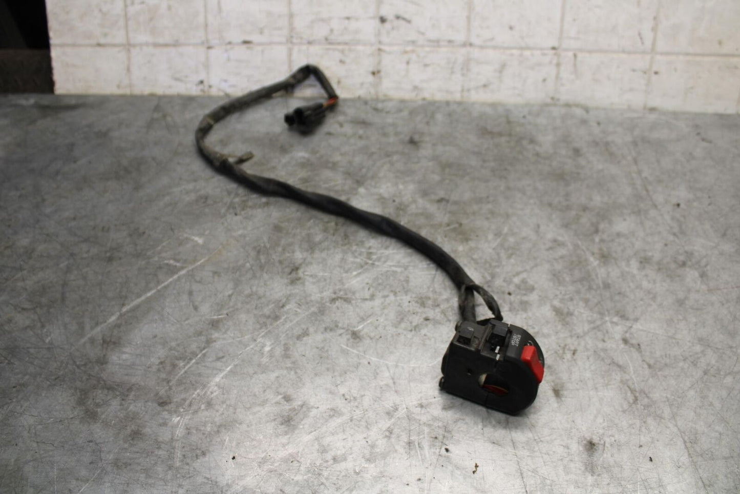 09-12 KAWASAKI NINJA ZX6R RIGHT CLIP ON HANDLE KILL OFF START SWITCH BB544