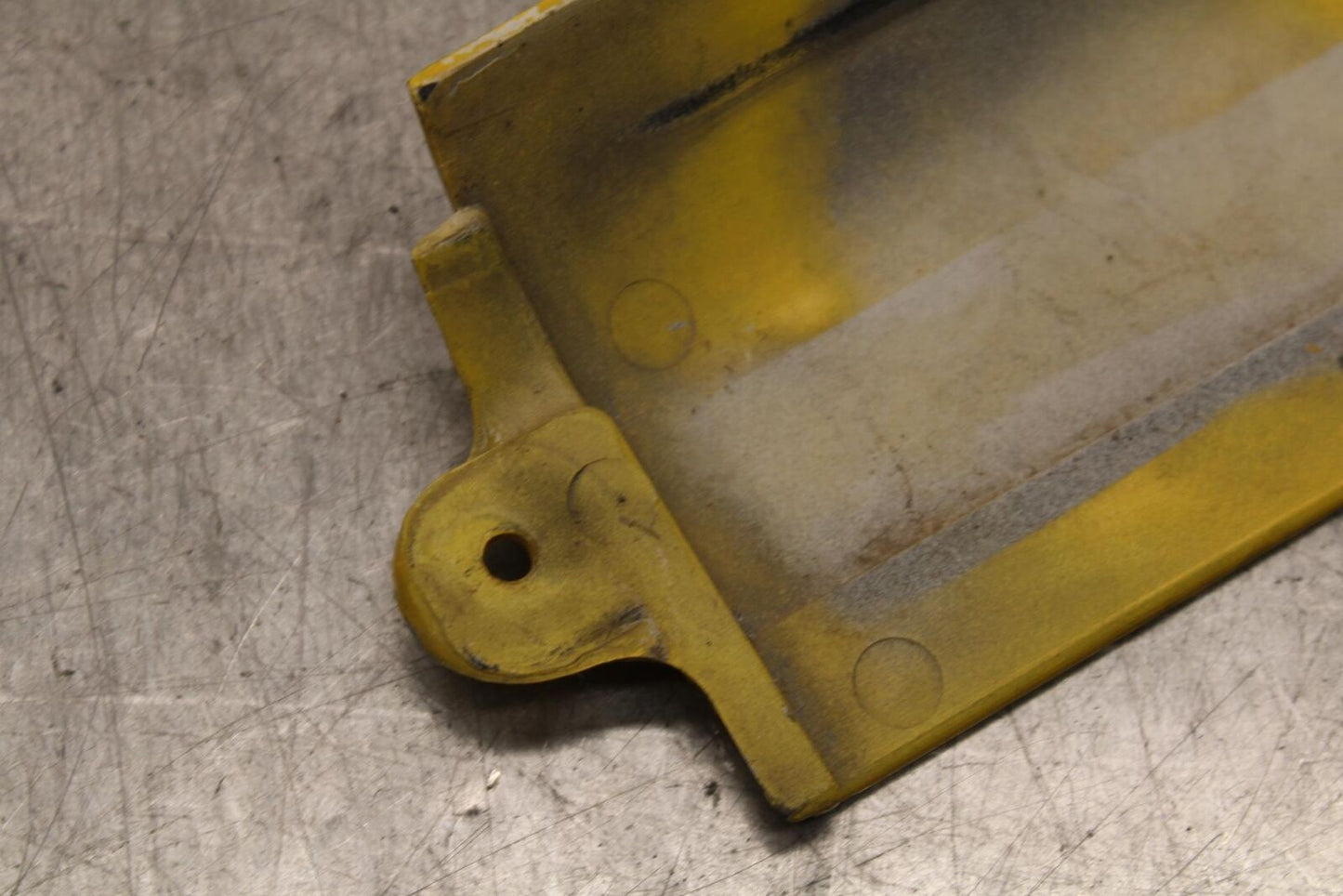 1988 Suzuki Katana 600 GSX600F YELLOW CENTER REAR TAIL FAIRING COVER TRIM BB94