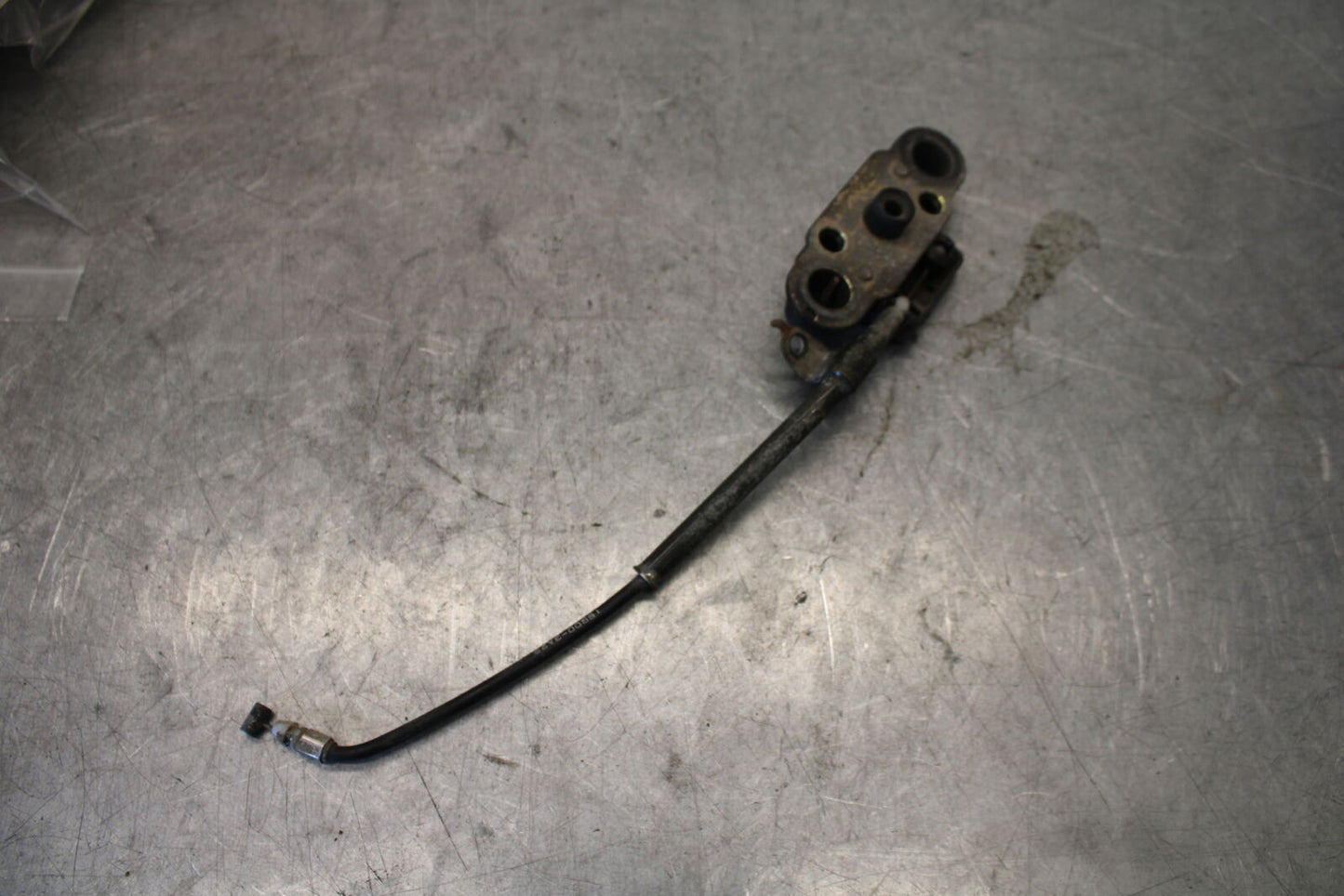 03-07 SUZUKI SV1000S REAR PASSENGER SEAT LATCH LOCK ASSEMBLY BB657