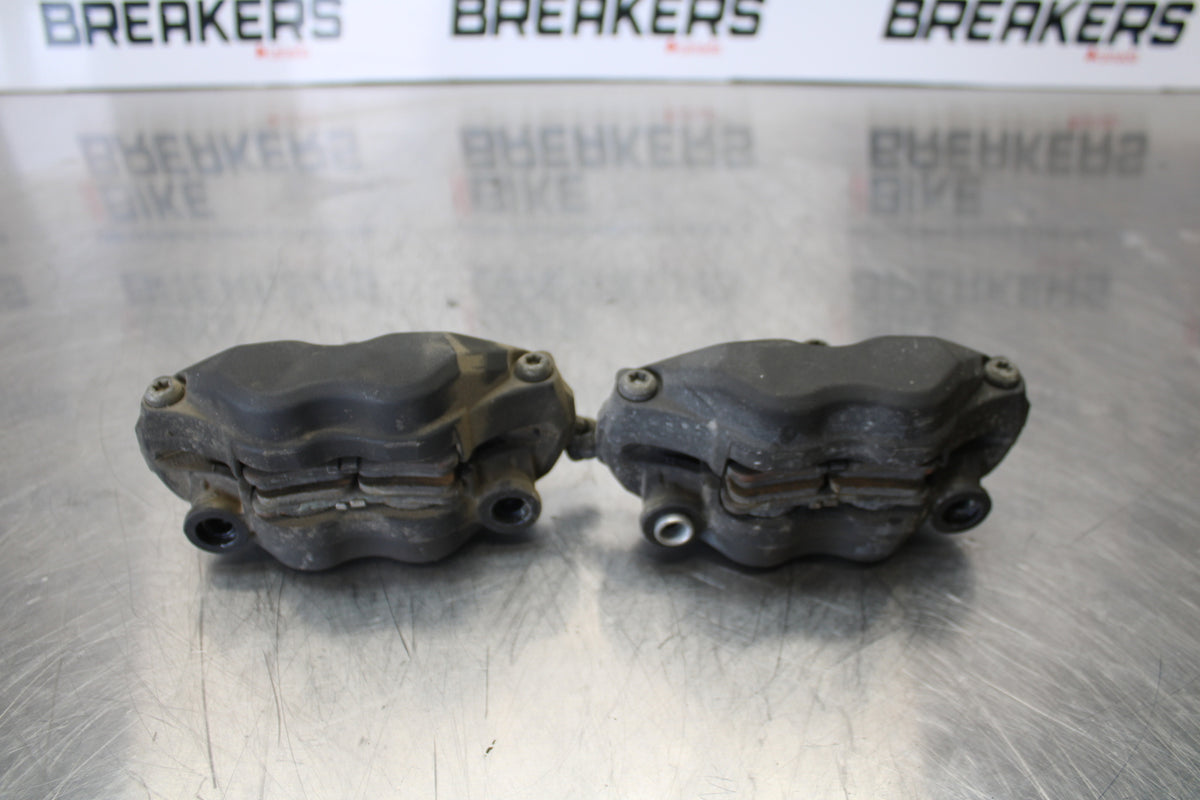 05-06 HONDA CBR600RR RIGHT LEFT FRONT BRAKE CALIPER SET PAIR CALIPERS BB149