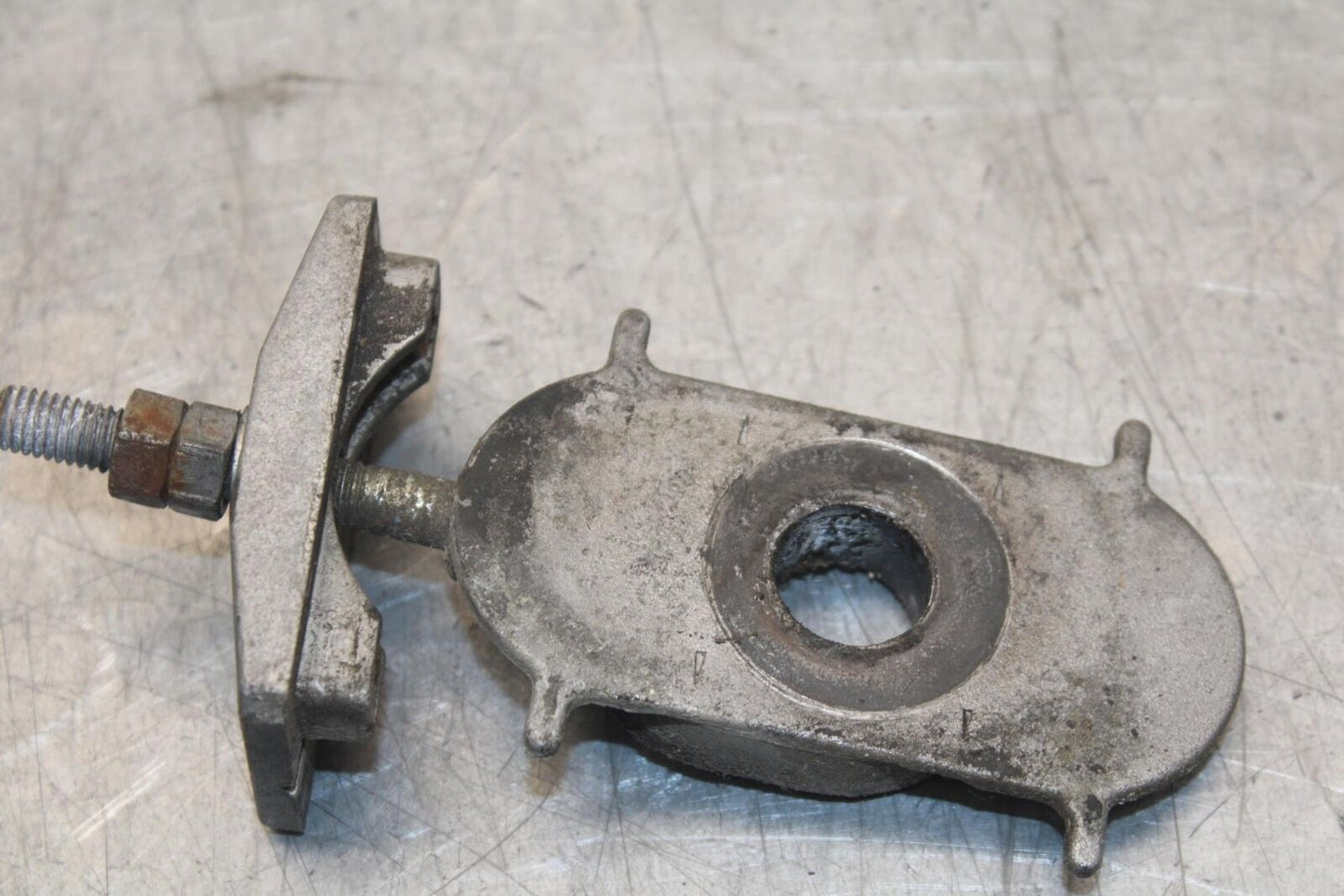 1988 Yamaha FZ600 SWINGARM CHAIN TENSIONER ADJUSTMENT PAIR SET BB601