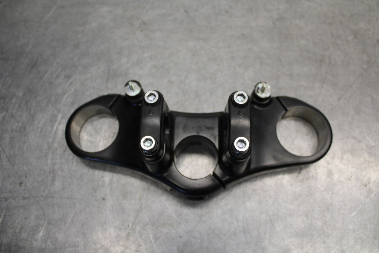 06-07 DUCATI MONSTER 695 FORKS UPPER TRIPLE TREE CLAMP BB674