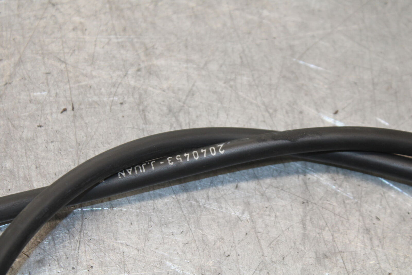 01-06 TRIUMPH TIGER 955I THROTTLE CABLES LINES BB693