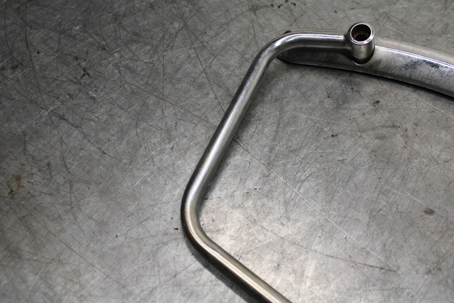99-00 YAMAHA V STAR 1100 SADDLEBAG CASE MOUNTING BRACKET MOUNT BB711