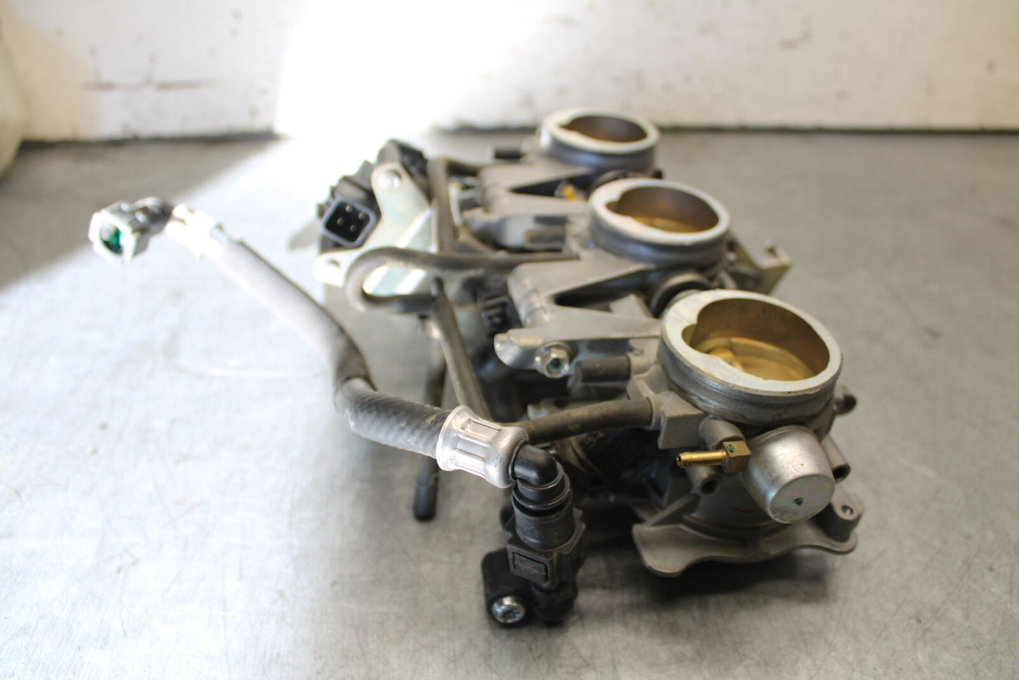 07-08 TRIUMPH DAYTONA 675 MAIN FUEL INJECTORS / THROTTLE BODIES T1240478 BB685