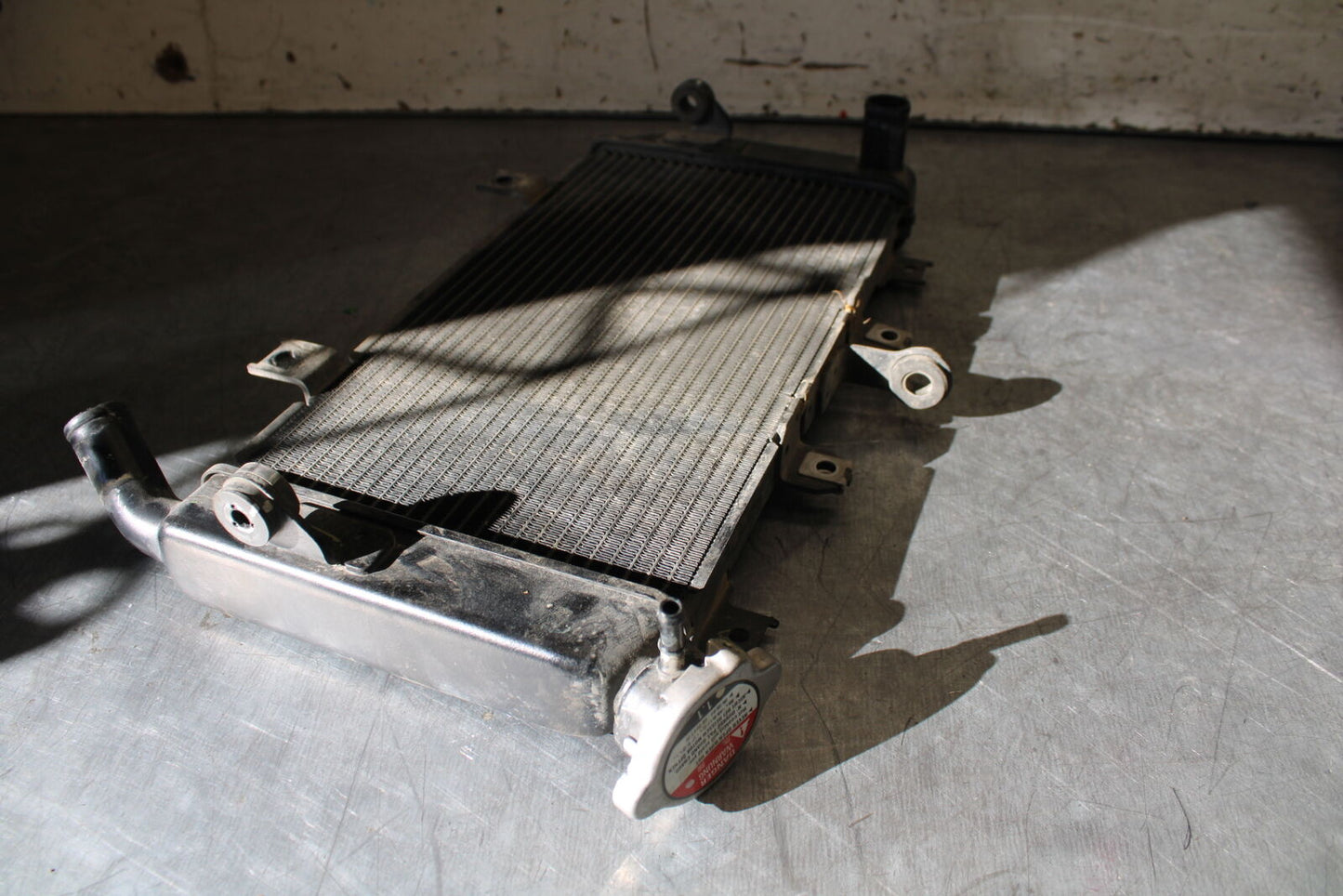 19-22 KAWASAKI Z400 ENGINE RADIATOR MOTOR COOLER COOLING RADIATER BB708