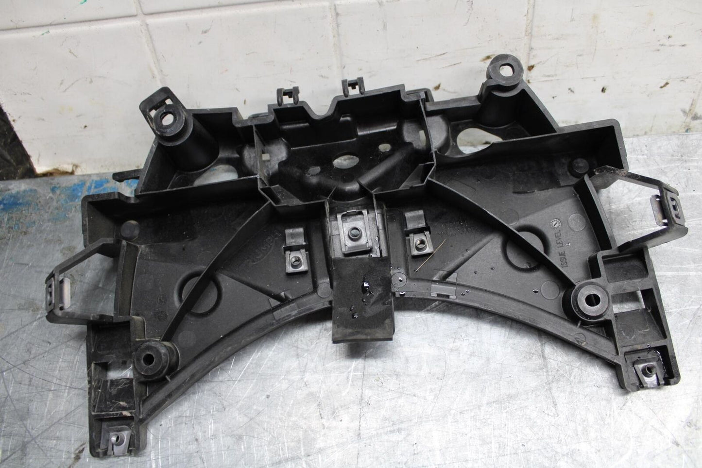 17-21 TRIUMPH STREET TRIPPLE R ABS PLASTIC FAIRING STAY BRACKET bb452