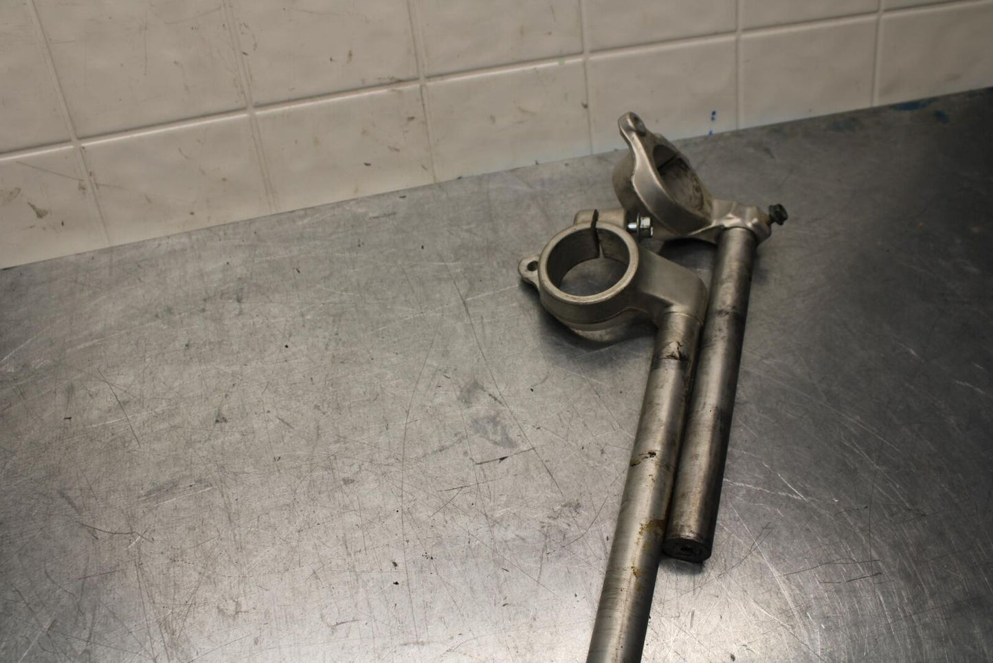 1999 Suzuki GSXR600 LEFT RIGHT CLIP ON ONS HANDLEBARS PAIR SET BB580
