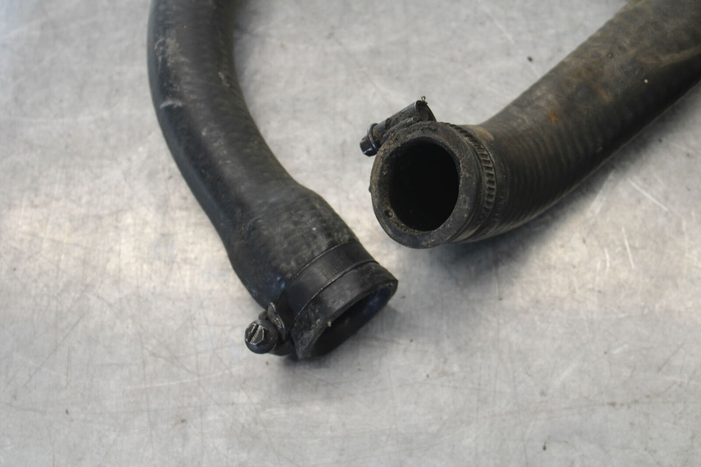 01-06 TRIUMPH TIGER 955I RADIATOR HOSES ENGINE COOLANT WATER PIPES SET BB693