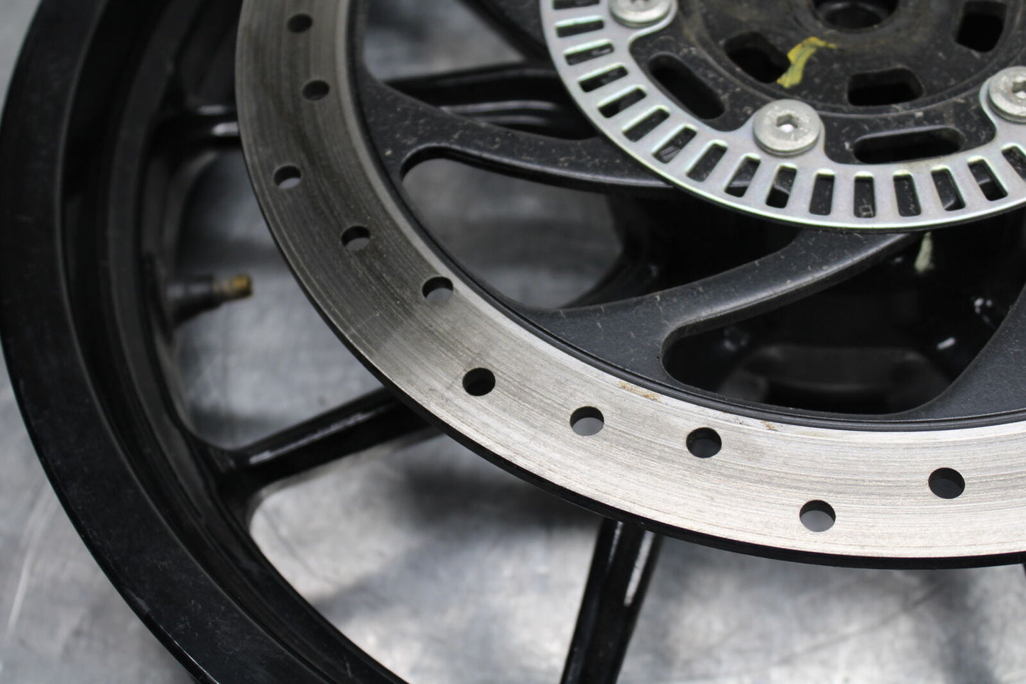 17-24 KTM 390 DUKE FRONT WHEEL FRONT RIM BB734