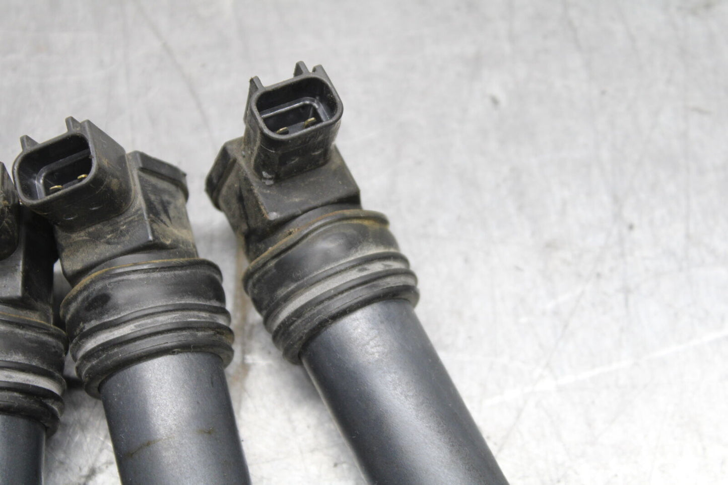 03-04 TRIUMPH DAYTONA 600 IGNITION COILS COIL SPARK PLUG CAPS BB745