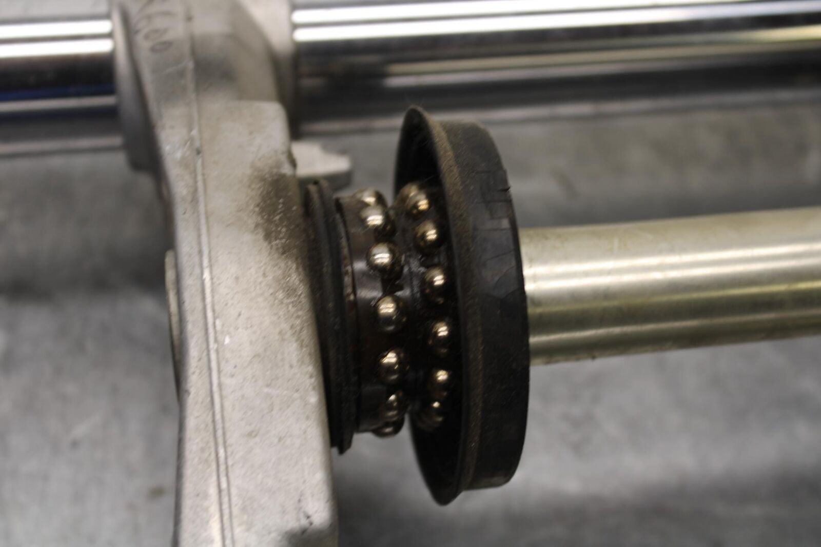 01-03 SUZUKI GSXR600/750 COMPLETE FRONT END FORKS SUSPENSION TRIPLE TREE BB633