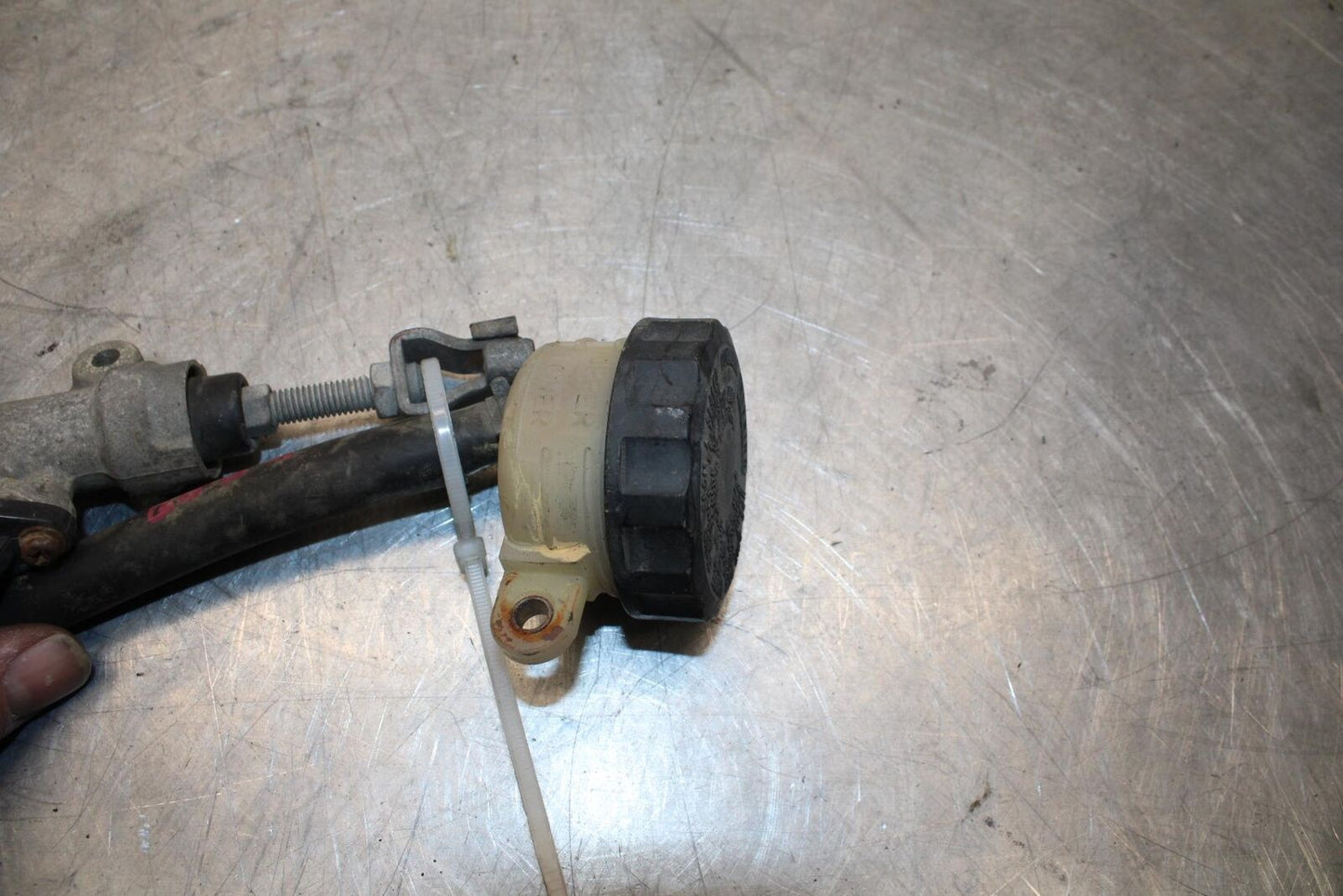 1996 Honda CBR900RR REAR BACK BRAKE MASTER CYLINDER W RESERVOIR BB09