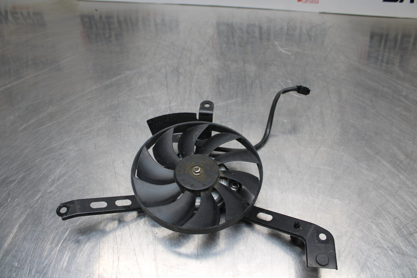 14-17 YAMAHA FZ07 ENGINE RADIATOR COOLING FAN BB162