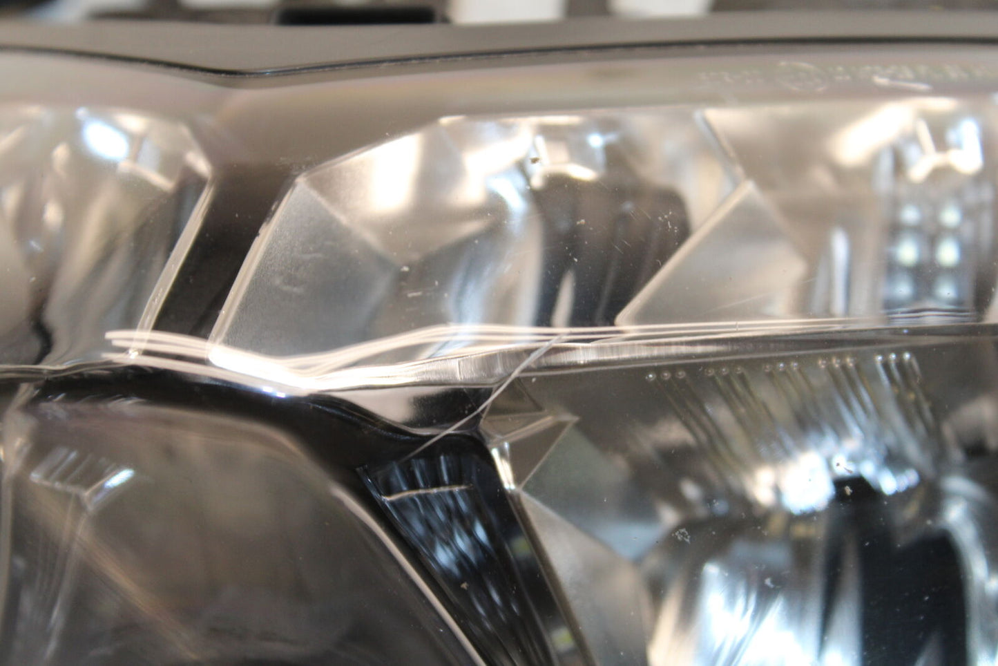 19-22 KAWASAKI Z400 FRONT HEADLIGHT HEAD LIGHT LAMP BB738