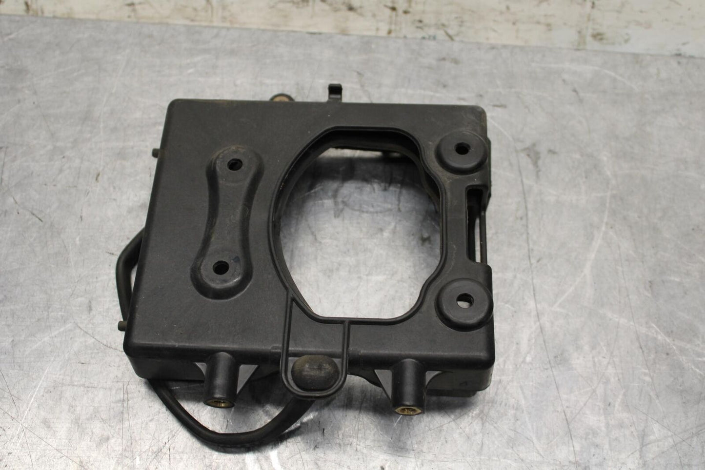 2005 Ducati Monster S2R REAR BACK TAIL UNDERTAIL BATTERY TRAY PLASTIC BB557