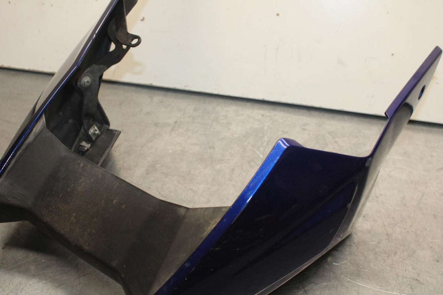 20-23 BMW F900R LOWER BOTTOM BELLY FAIRING COWL BB603
