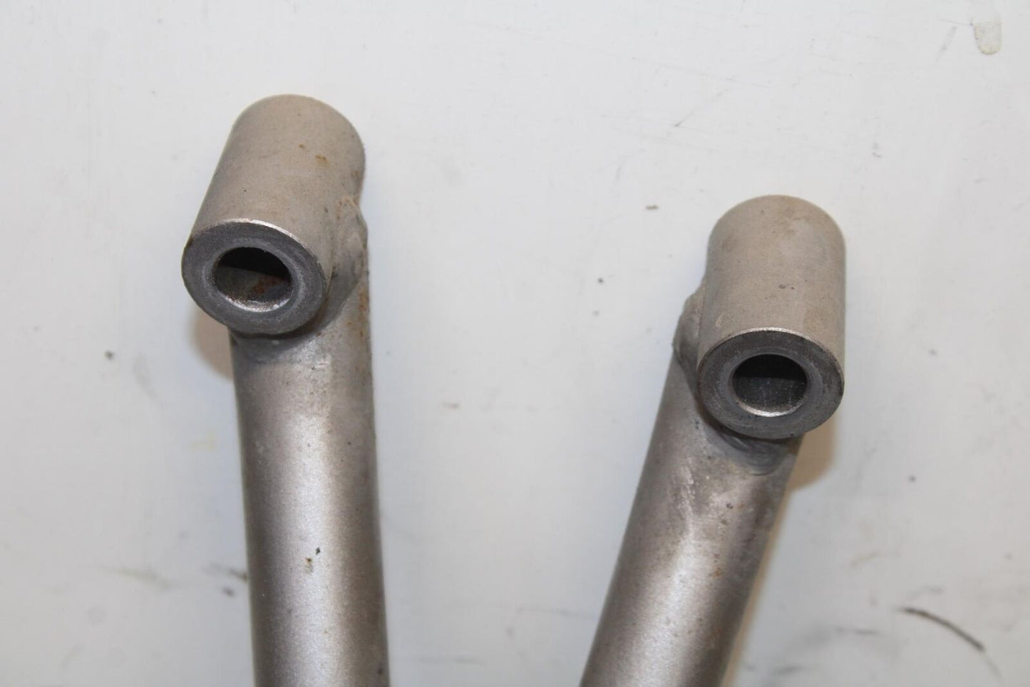 1995 Suzuki RF600R REAR FOOT RESTS PEGS STEPS SET PAIR BB615