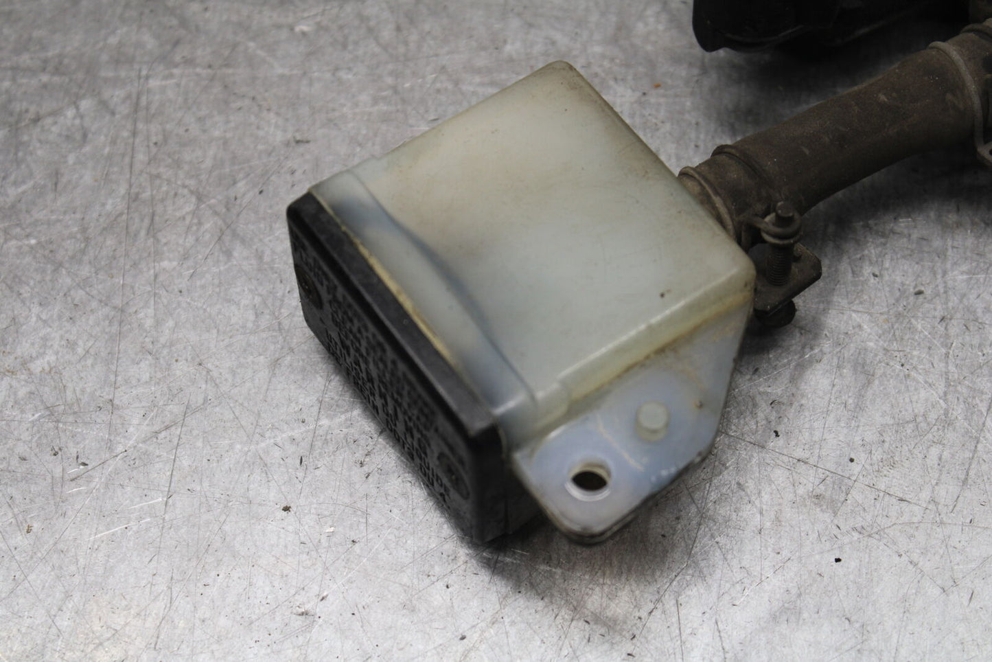 85-86 SUZUKI MADURA 1200 REAR BACK BRAKE MASTER CYLINDER W RESERVOIR BB691