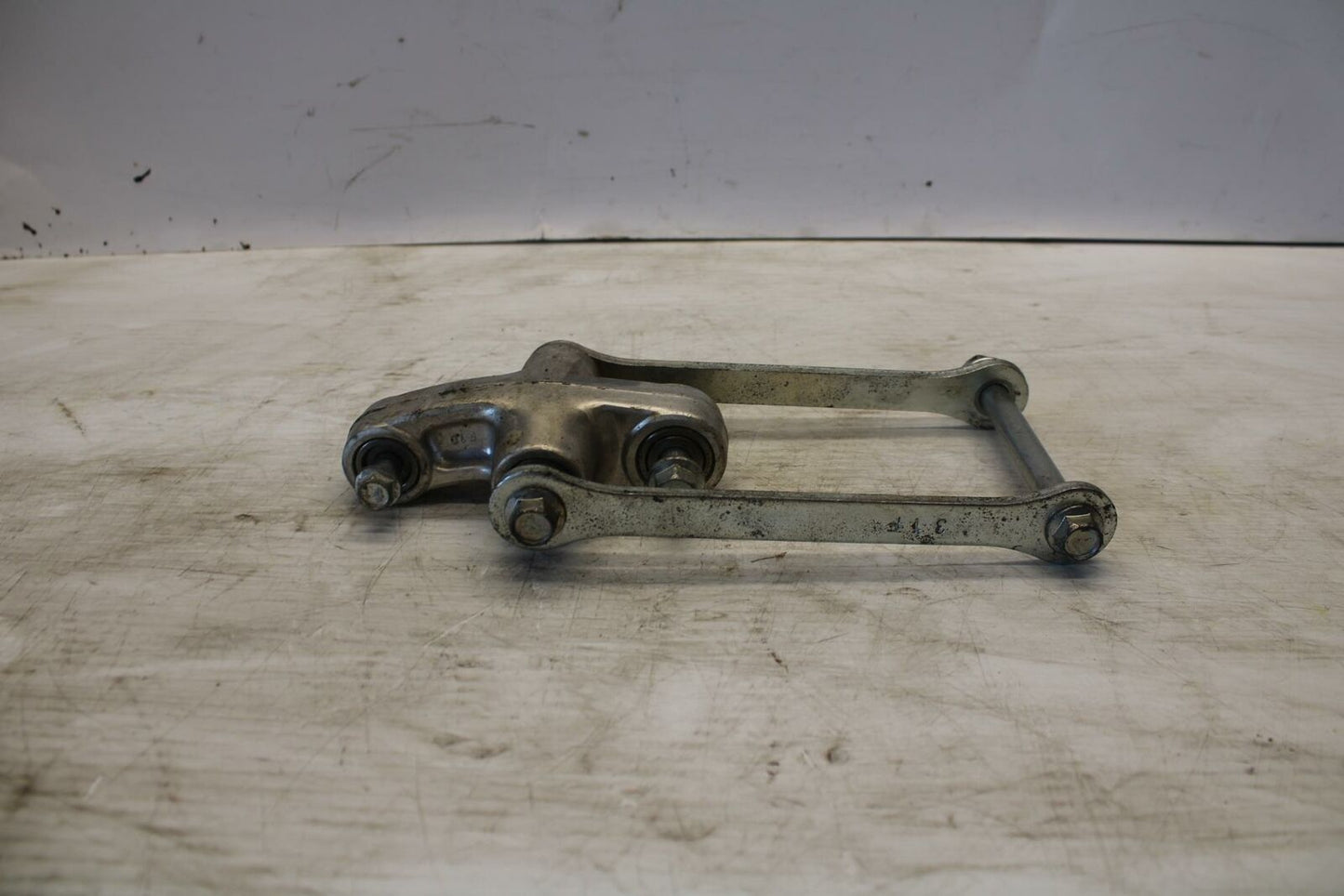 07-12 SUZUKI BANDIT 650F REAR DOGBONE SHOCK LINKAGE LINK BB280