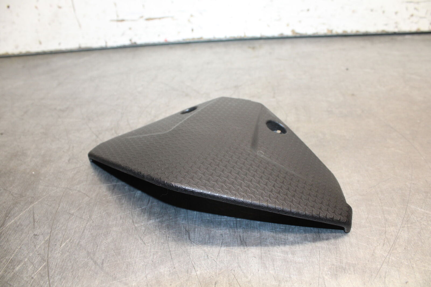21-24 APRILIA TUONO 660 FACTORY SPEEDO CLUSTER TRIM COVER BB733