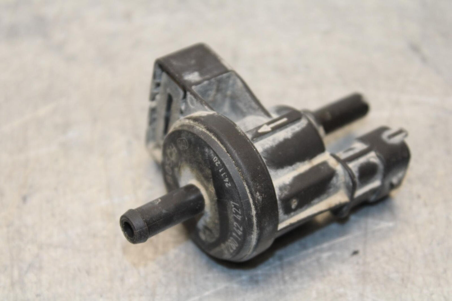 20-24 KTM 890 DUKE R FUEL TANK BREATHER VALVE SENSOR BB627