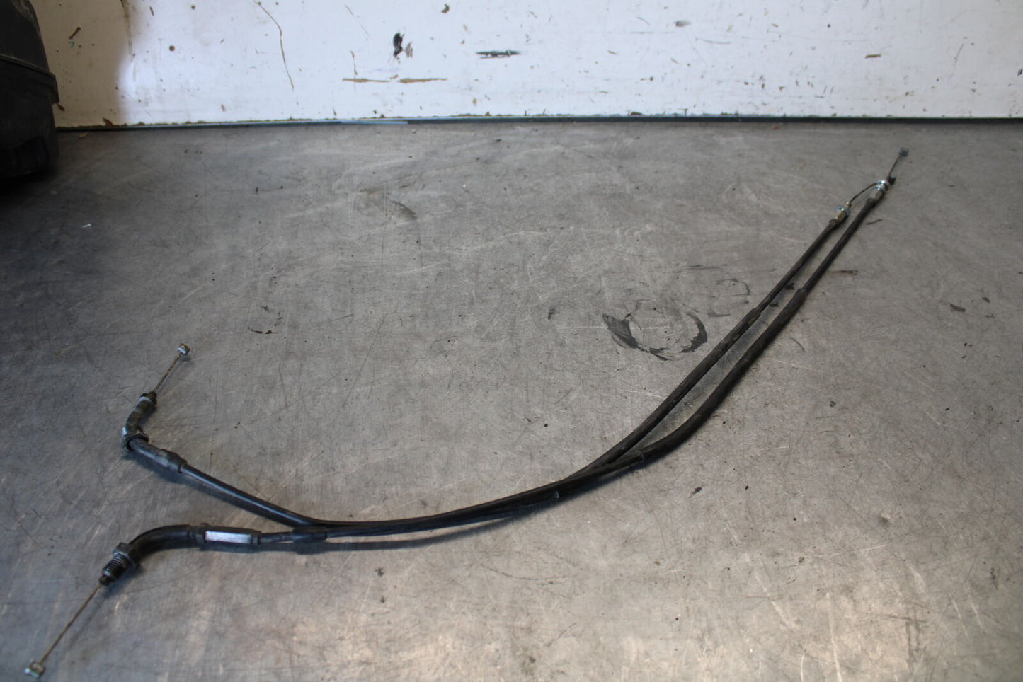 03-04 HONDA CBR600RR THROTTLE CABLES LINES 17910-MBW-D20 17920-MBW-D20 BB661