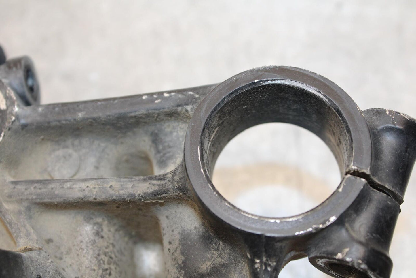 1982 Suzuki GS1100ES FORKS UPPER TRIPLE TREE CLAMP BB55