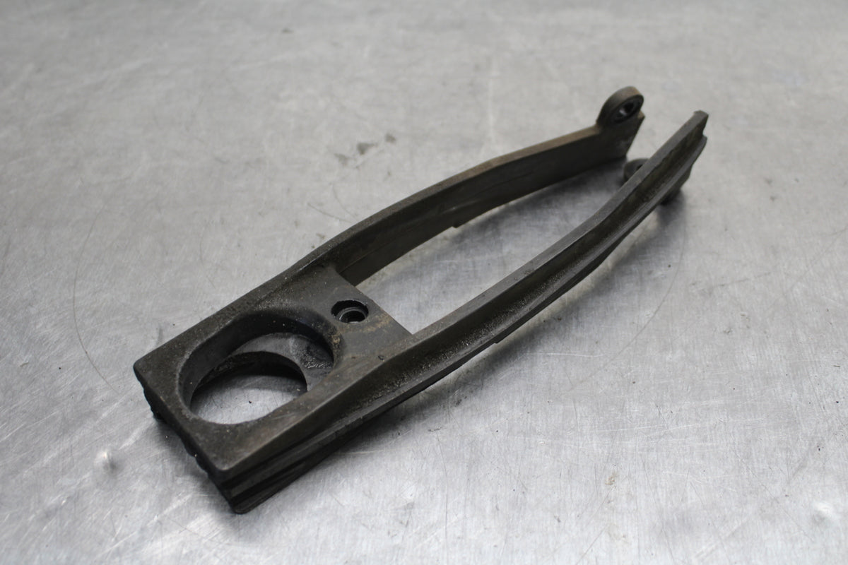 08-10 SUZUKI GSXR 600 SWINGARM CHAIN BUFFER SLIDER GUIDE BB130