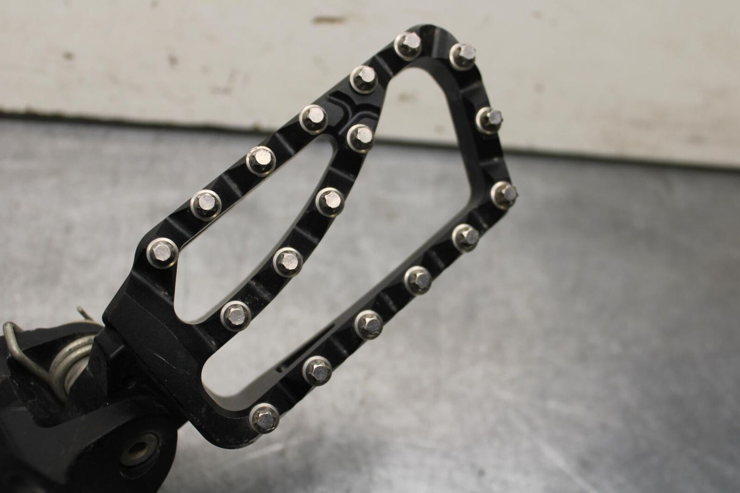 21-23 KTM 890 ADVENTURE ALTRIDER LEFT RIGHT FOOT RESTS PEGS BB629
