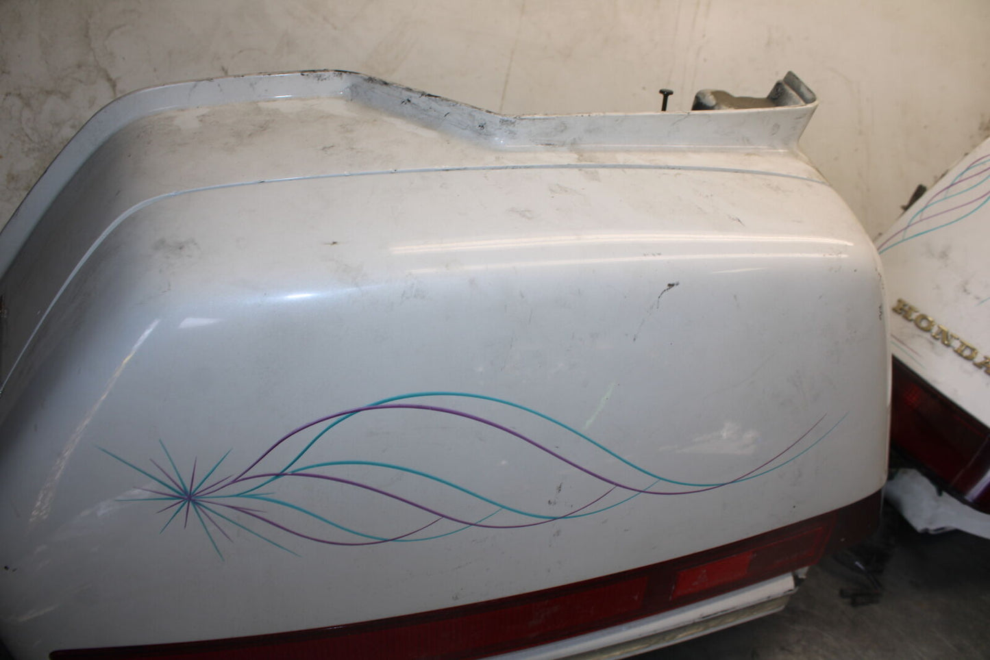 93-00 HONDA GOLDWING 1500 GL1500SE CARGO LUGGAGE SADDLEBAG BAG COMPARTMENT BB700