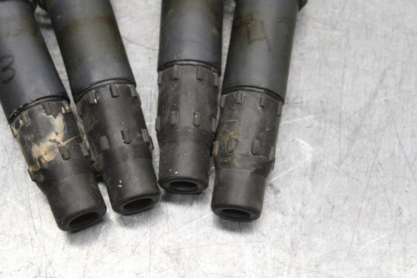 01-03 SUZUKI GSXR600 IGNITION COILS COIL SPARK PLUG CAPS 33410-35F00 BB633