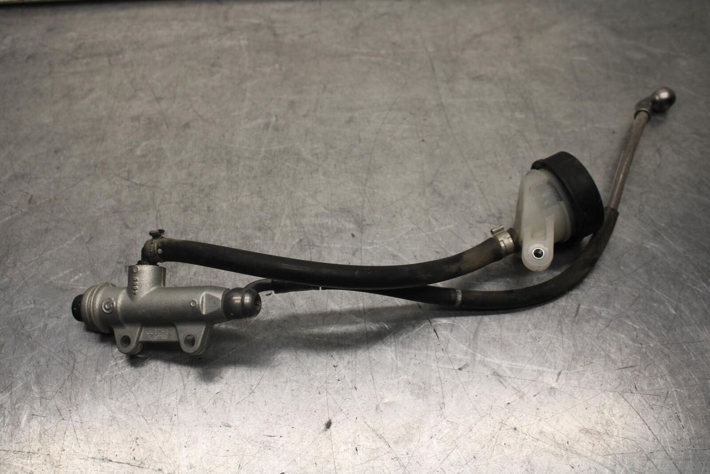 2016 BMW S1000R ABS REAR BACK BRAKE MASTER CYLINDER W RESERVOIR BB604