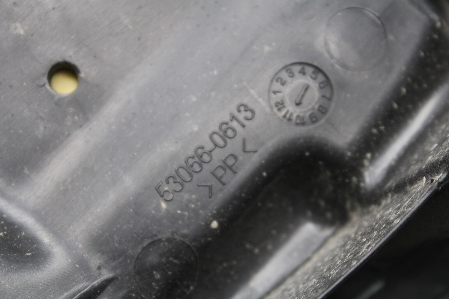 19-22 KAWASAKI Z400 REAR BACK PASSENGER TANDEM SEAT PAD SADDLE PILLION BB708