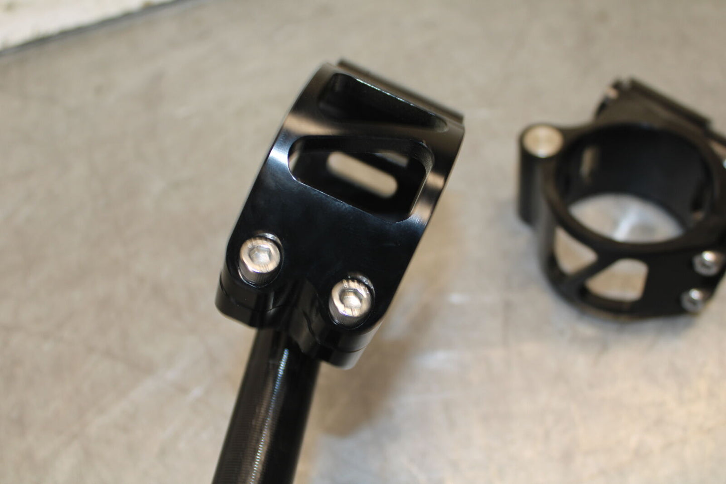 12-13 DUCATI STREETFIGHTER 848 AFTERMARKET LEFT RIGHT CLIP ONS HANDLEBARS BB705
