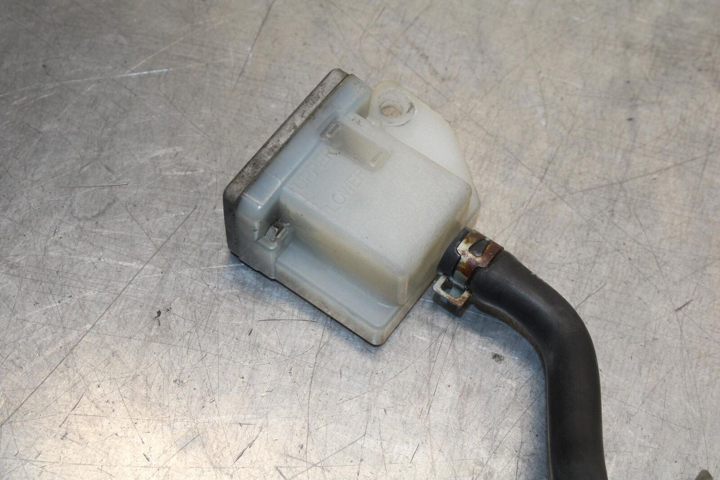 1999 Suzuki GSXR600 RIGHT REARSET REAR SET DRIVER FOOT PEG REST STOP BB608