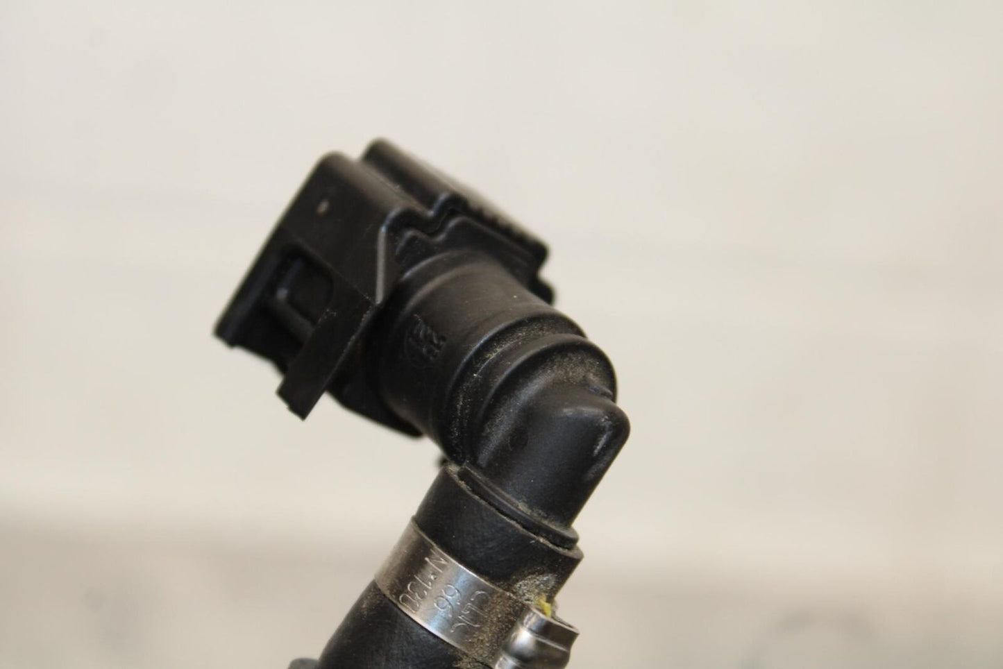 19-21 YAMAHA YZF R3 FUEL HOSE GAS LINE TUBE PIPE BB588