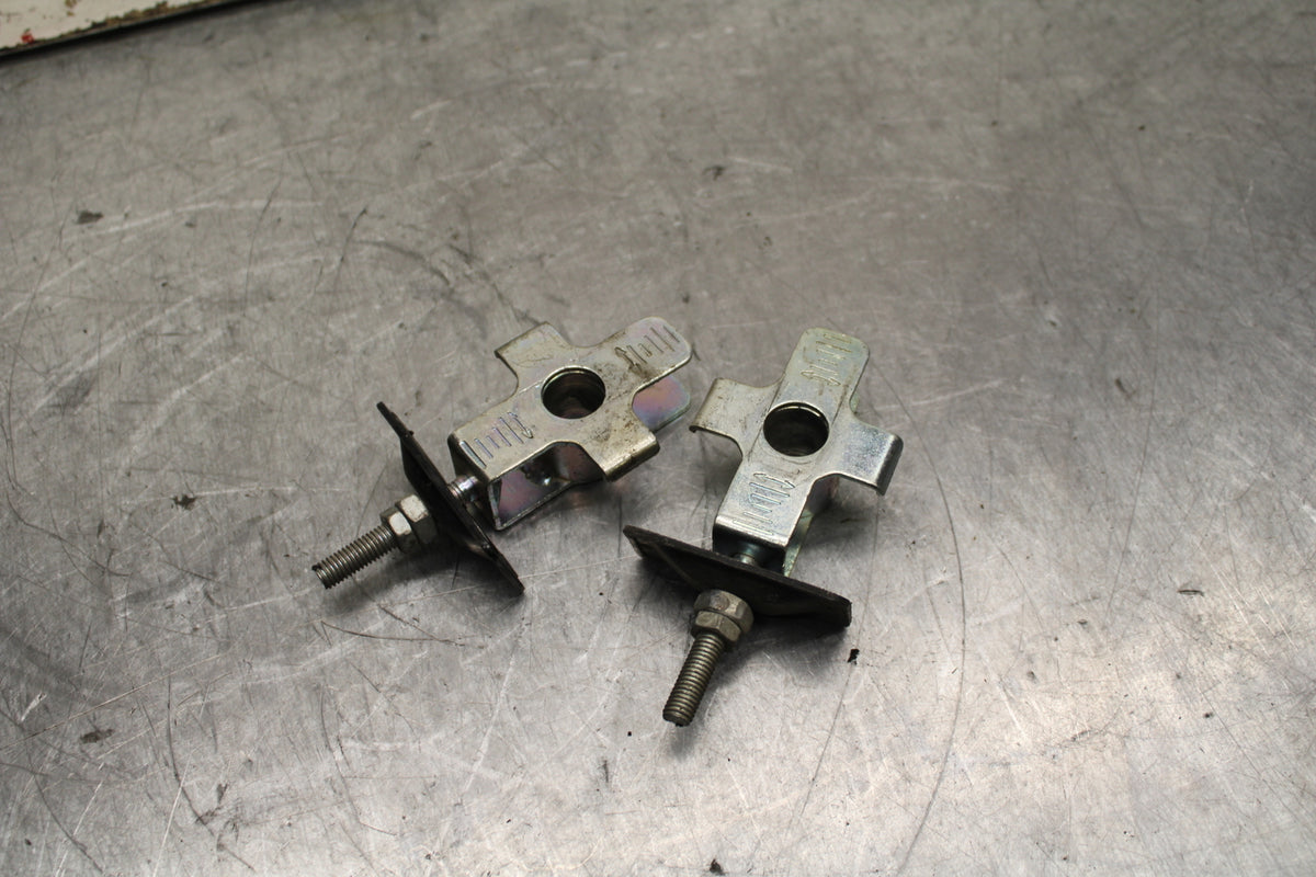 15-16 HONDA CB300F SWINGARM CHAIN TENSIONER ADJUSTMENT BRACKETS BB740