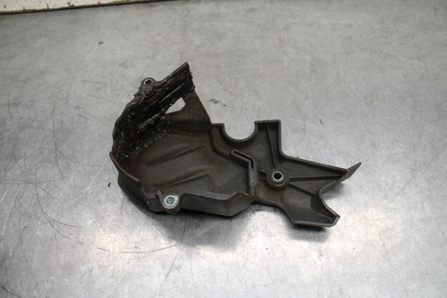 19-22 KAWASAKI Z400 ENGINE SPROCKET COVER BB738