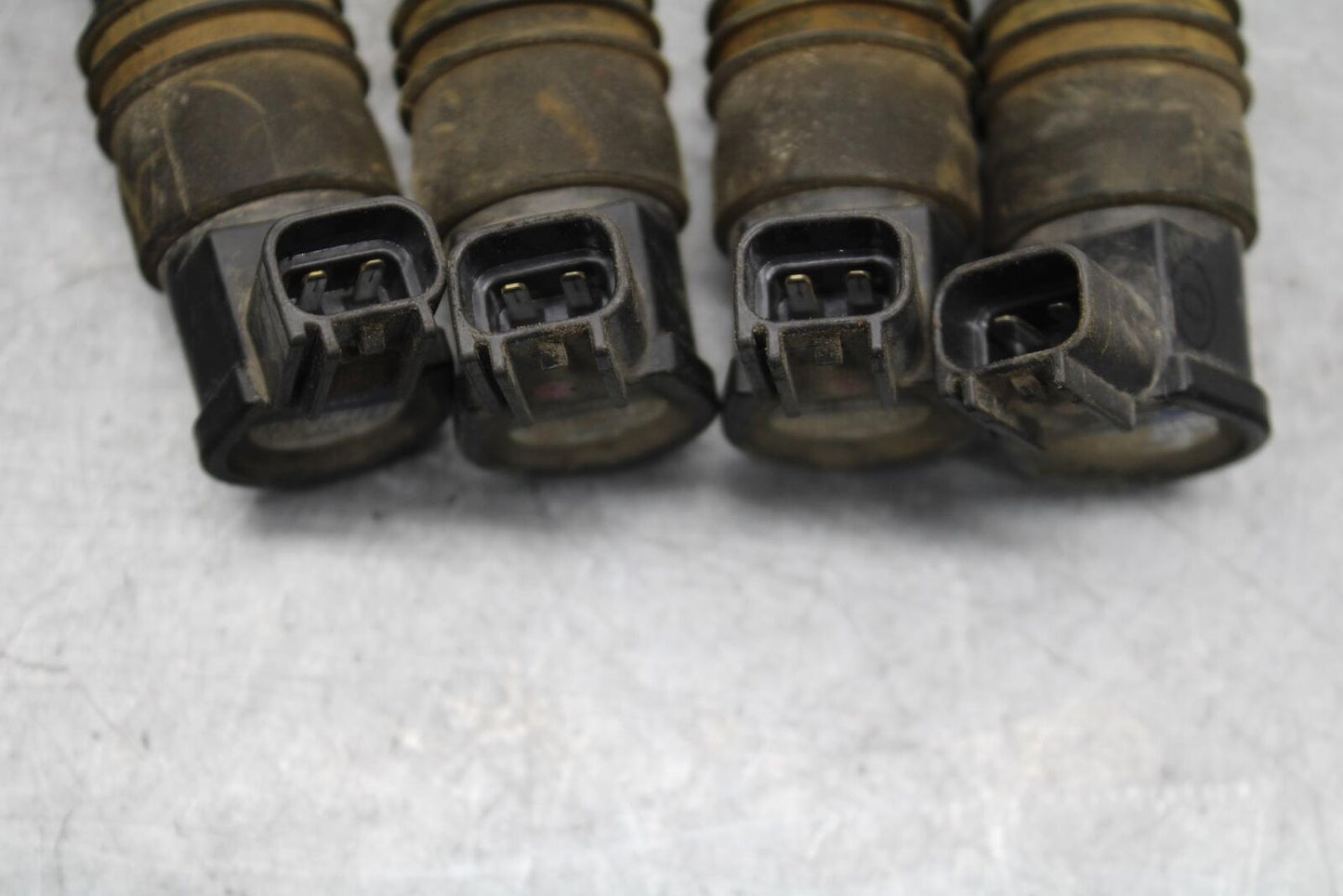 2001 Suzuki GSXR600 IGNITION COIL SPARK PLUG CAPS 33410-35F00 33410-35F10 BB59