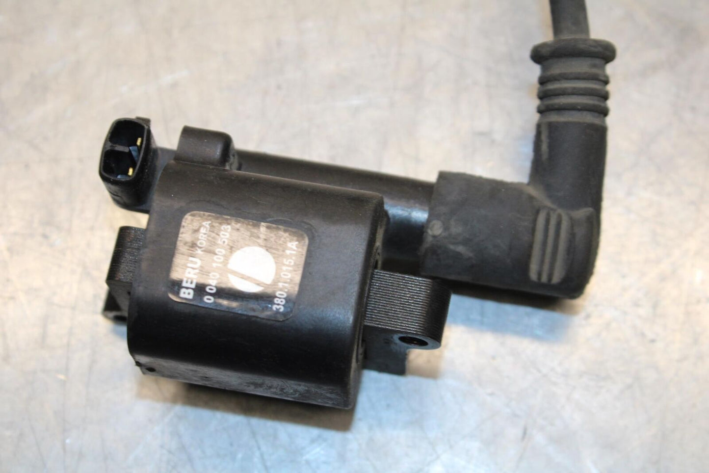 2005 Ducati Monster S2R IGNITION COILS COIL SPARK PLUG CAPS BB557